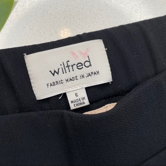 Wilfred Darontal Black Cropped Pants - Picture 7 of 9